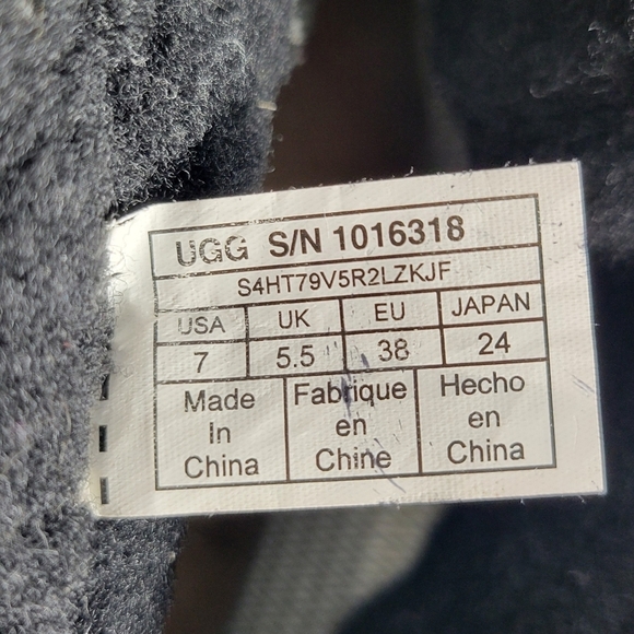 UGG Black Fur-Lined Lace-Up Boots #734 Size 7 - Picture 11 of 11